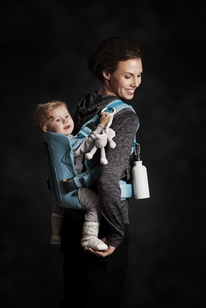 baby-carrier-one-outdoors-turquoise-1