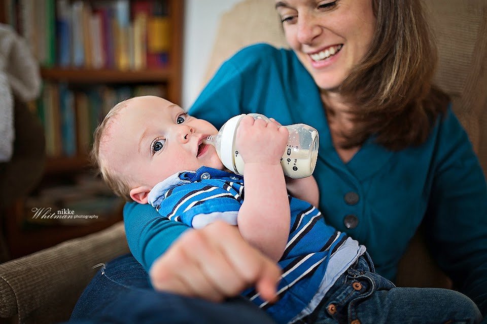 Bottle-Feeding-Baby-Photos