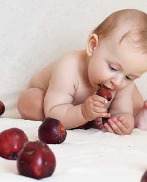 בייבילד: 10 המזונות המומלצים בשיטה שגורמת לתינוק לאכול לבד